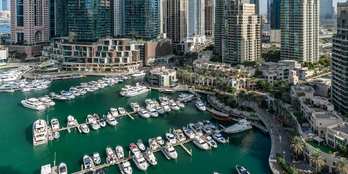 Dubai Marina luxury apartments