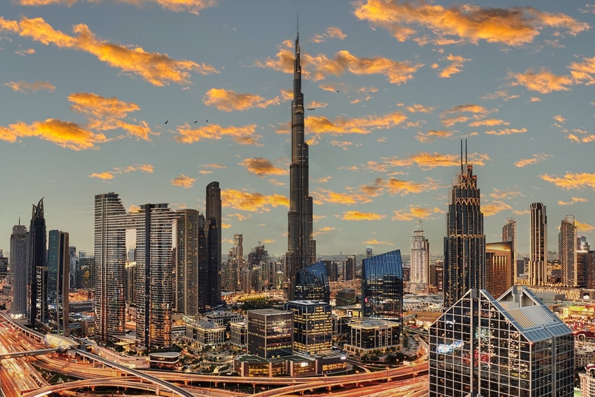 Dubai property market consultant